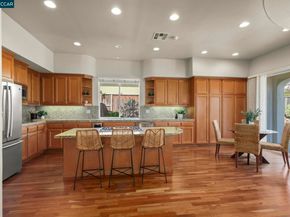 2000 Sorrelwood Ct, San Ramon CA 94582