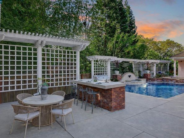 3 Brooktree Dr, Danville CA 94506