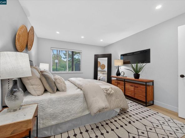 1445 Marchbanks Dr 2, Walnut Creek CA 94598