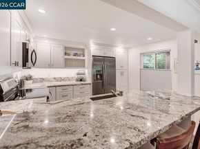 2017 Oakmont Way 2, Walnut Creek CA 94595