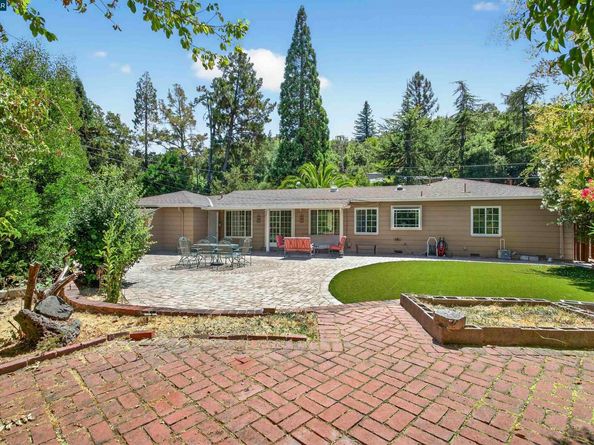 1 Vista Del Moraga, Orinda CA 94563