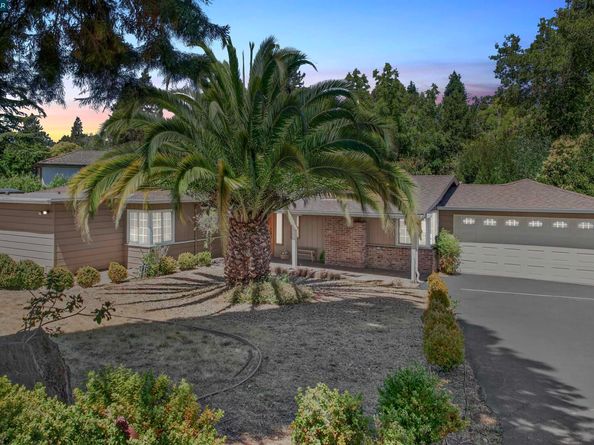 1 Vista Del Moraga, Orinda CA 94563