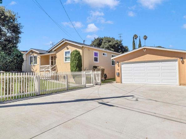 948 Jones Ave, Pinole CA 94564