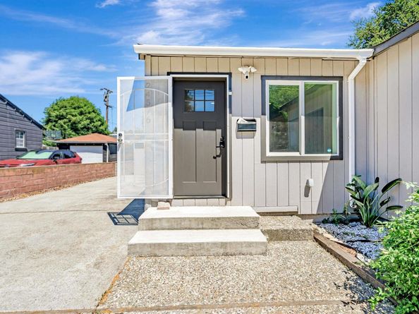 24576 Oneil Ave, Hayward CA 94544