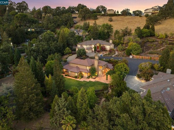 21 Monte Crest Ct., Walnut Creek CA 94595