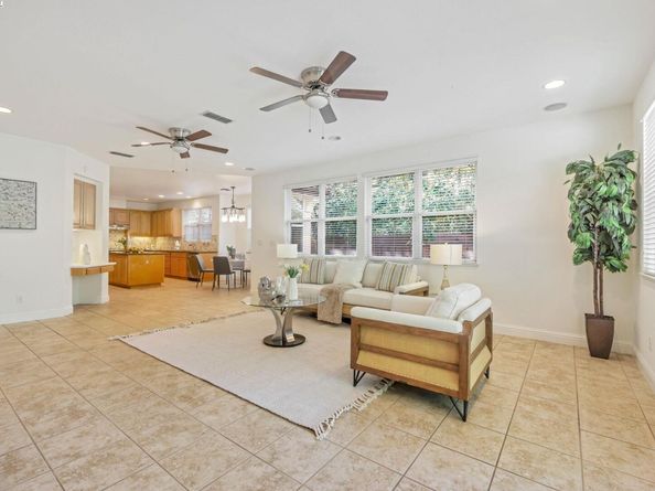 135 Cara Ct, Walnut Creek CA 94596