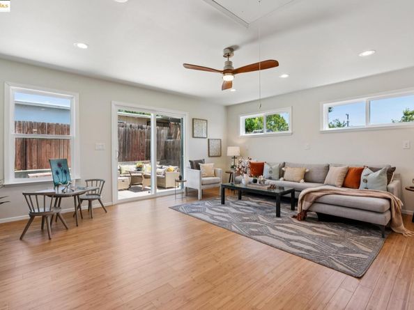 1865 Overhill Rd, Concord CA 94520