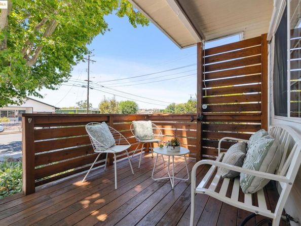 1865 Overhill Rd, Concord CA 94520