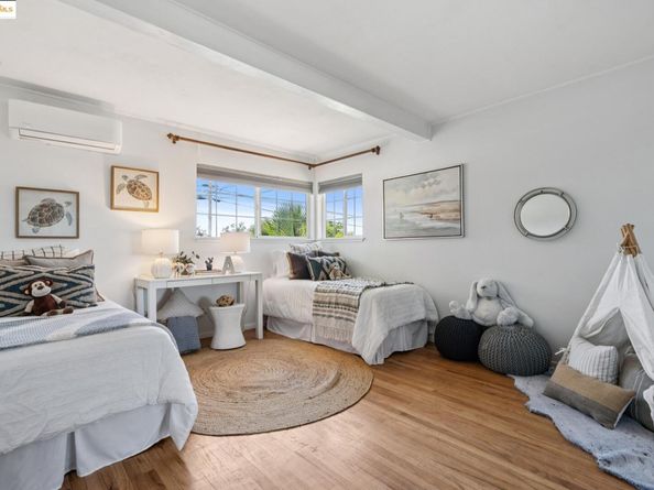 1865 Overhill Rd, Concord CA 94520