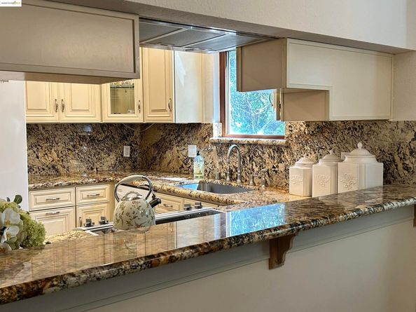 500 Suntree Ln 501, Pleasant Hill CA 94523