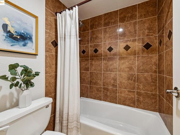 630 Canyon Oaks Dr B, Oakland CA 94605