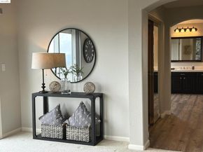 8040 Kelok Way, Clayton CA 94517