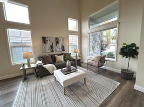 8040 Kelok Way, Clayton CA 94517