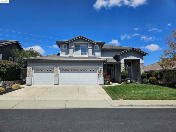 8040 Kelok Way, Clayton CA 94517