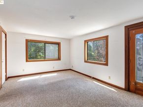 6022 Merriewood Dr, Oakland CA 94611