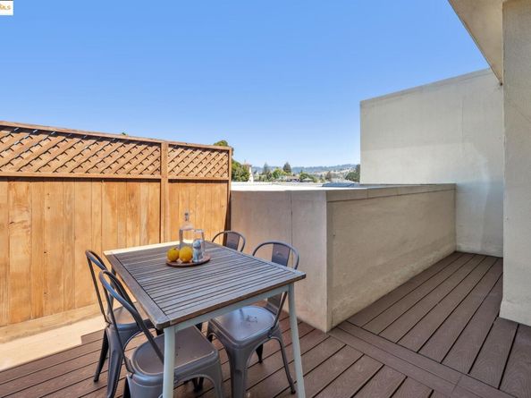466 Crescent St 401, Oakland CA 94610