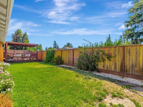 5965 Moores Ave, Newark CA 94560