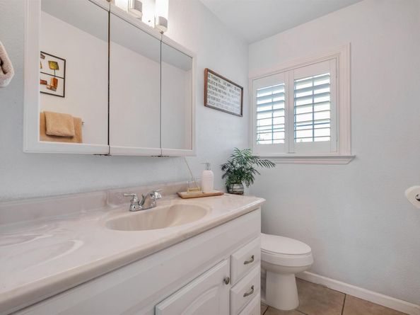 5965 Moores Ave, Newark CA 94560