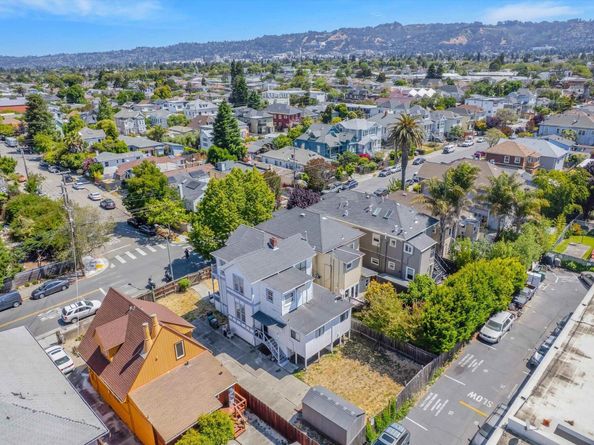 1071 59Th St, Oakland CA 94608