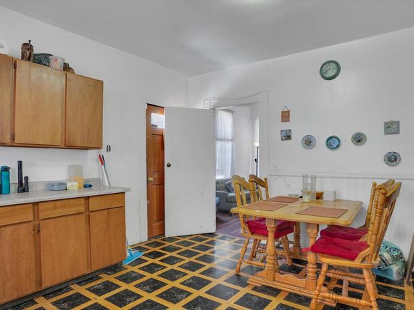 1071 59Th St, Oakland CA 94608