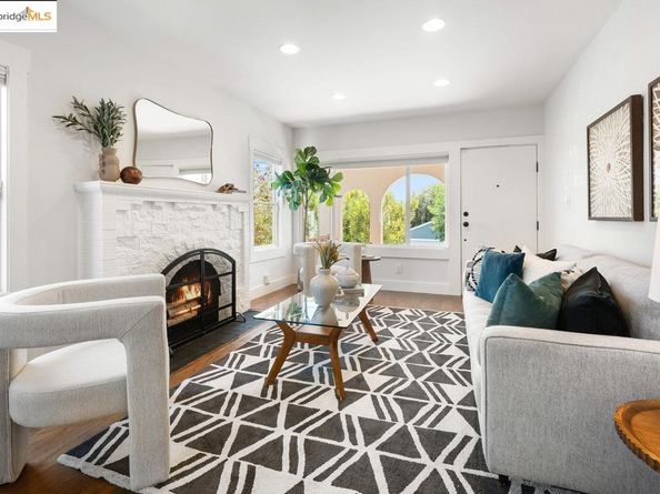 5344 Walnut St, Oakland CA 94619