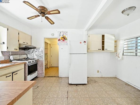 3229 Star Ave, Oakland CA 94619