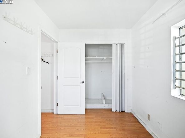 3229 Star Ave, Oakland CA 94619