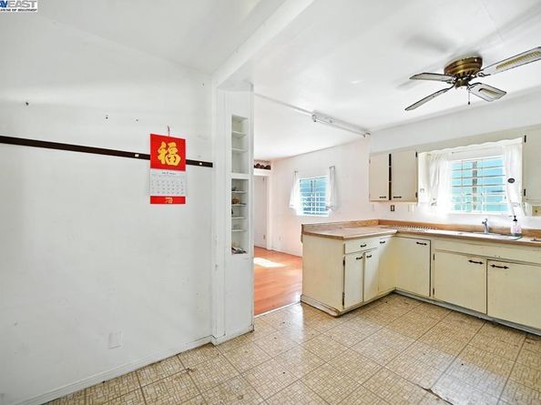 3229 Star Ave, Oakland CA 94619