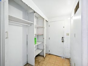 3229 Star Ave, Oakland CA 94619