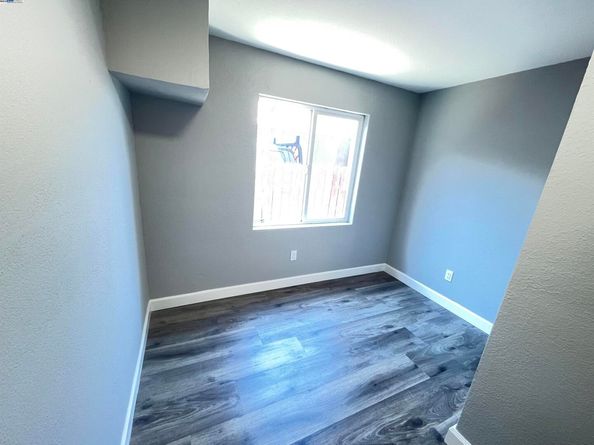 5483 Wadean Pl, Oakland CA 94601