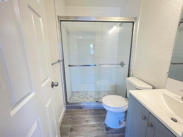 5483 Wadean Pl, Oakland CA 94601