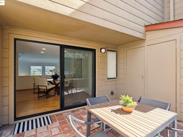 935 Hillside Ave, Albany CA 94706