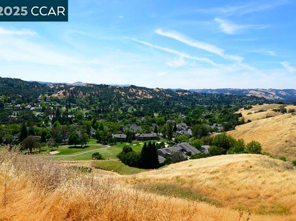 2601 Pine Knoll Dr 8, Walnut Creek CA 94595