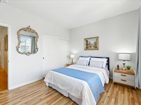 250 Bridgewater Rd, Hayward CA 94544