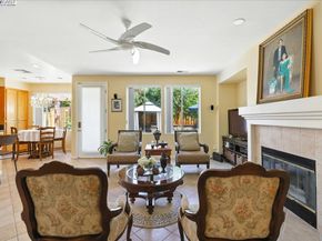250 Bridgewater Rd, Hayward CA 94544