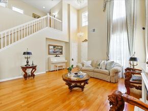 250 Bridgewater Rd, Hayward CA 94544