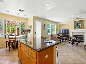 250 Bridgewater Rd, Hayward CA 94544