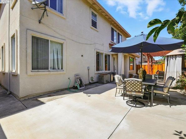 250 Bridgewater Rd, Hayward CA 94544