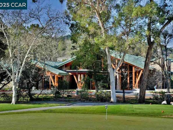 2133 Golden Rain Rd 2, Walnut Creek CA 94595