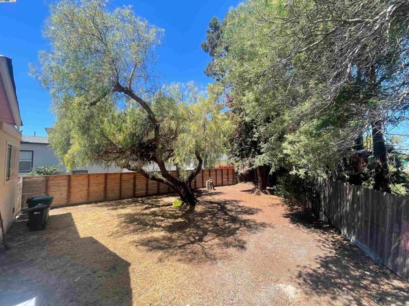 2311 82nd Ave, Oakland CA 94605