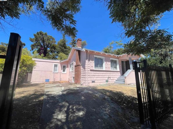2311 82nd Ave, Oakland CA 94605