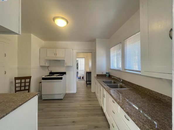 2311 82nd Ave, Oakland CA 94605