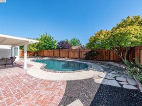 139 Amber Way, Livermore CA 94550