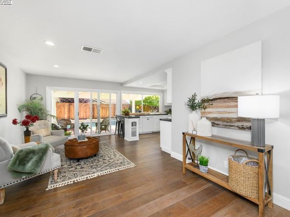 139 Amber Way, Livermore CA 94550