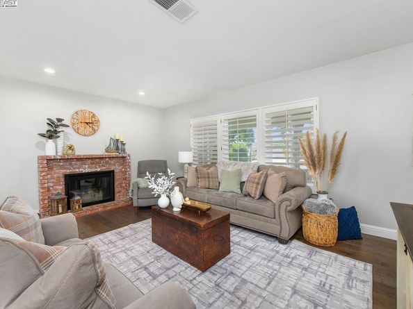 139 Amber Way, Livermore CA 94550