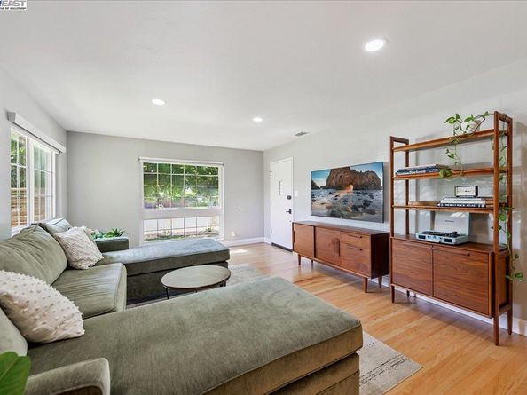 168 Albatross Ave, Livermore CA 94551