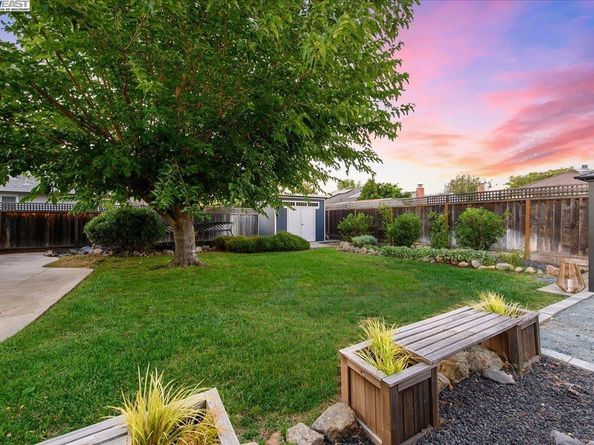 168 Albatross Ave, Livermore CA 94551