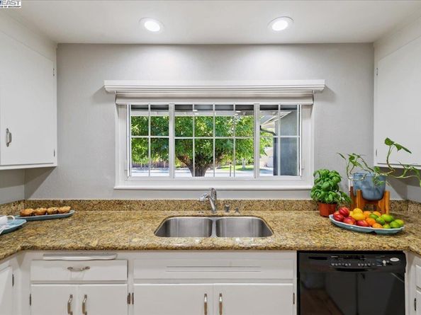 168 Albatross Ave, Livermore CA 94551