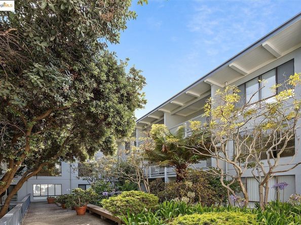 7 Commodore DR A355, Emeryville CA 94608