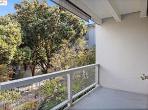 7 Commodore DR A355, Emeryville CA 94608